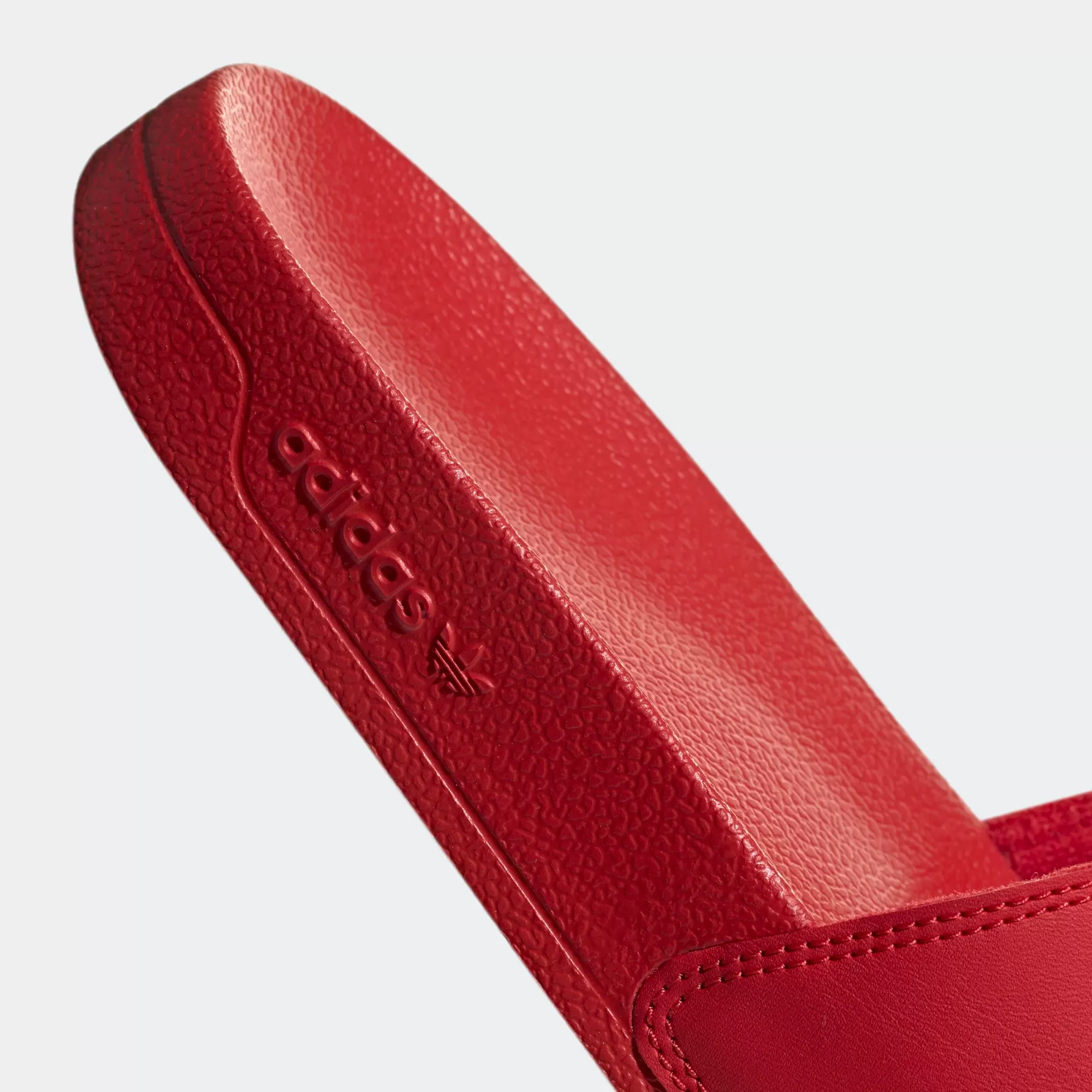 Adidas Adilette Lite Slides - Scarlet / Cloud White / Scarlet