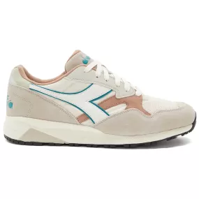 Diadora N902 Trainers - Parchment / Feather Grey / Alfalfa