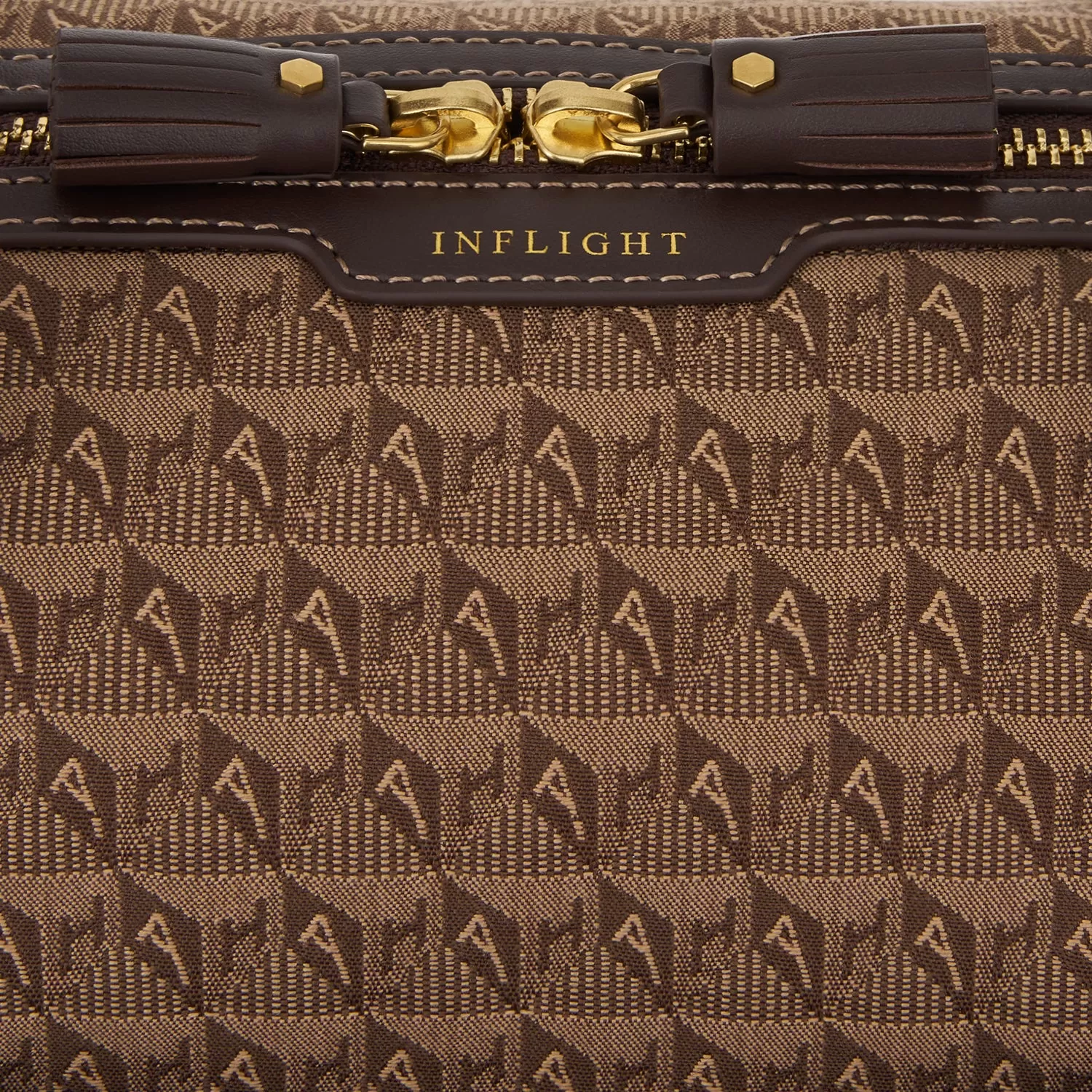 Jacquard In-Flight Barrel Travel Bag