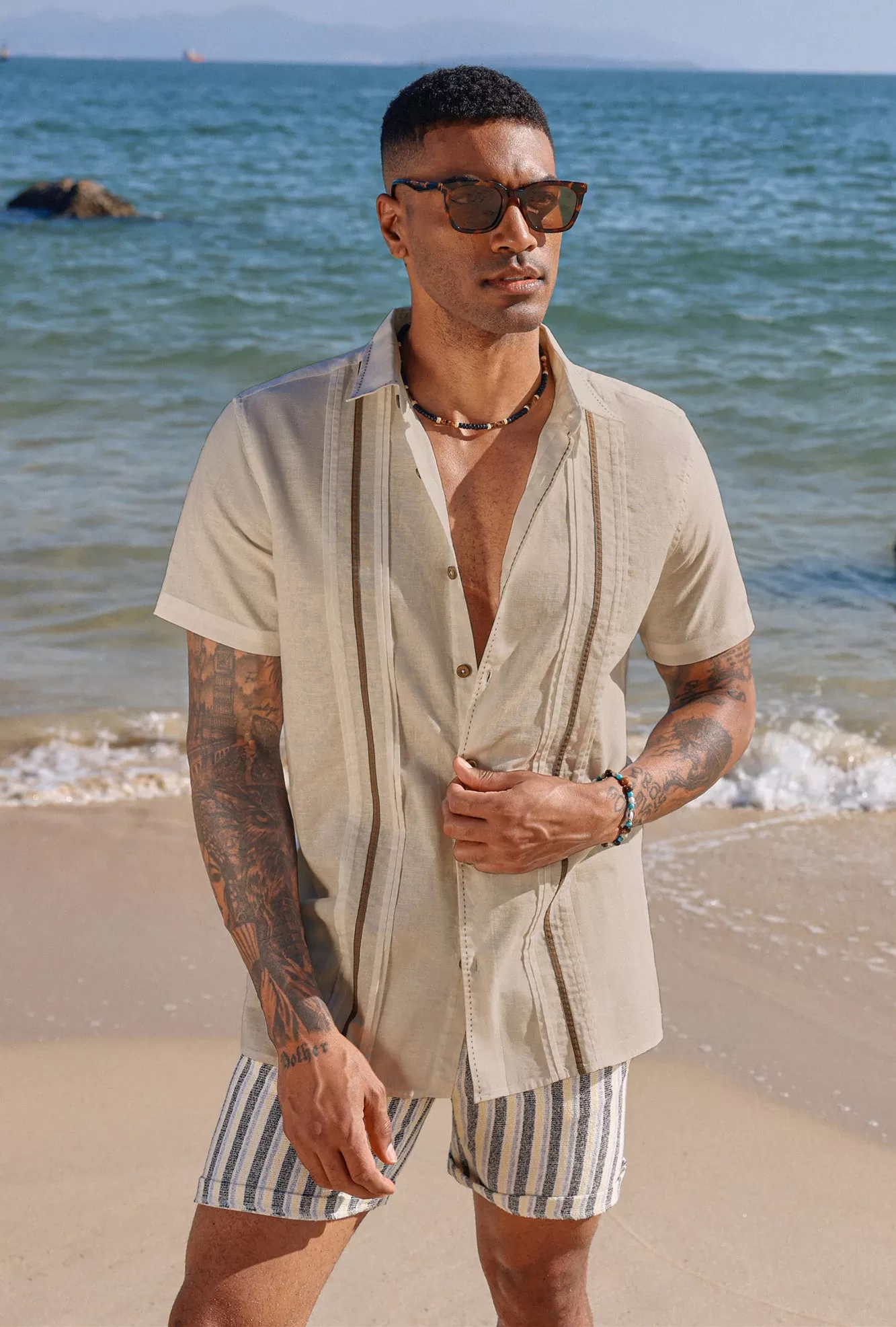 Men's Casual Button Down Cardigan Shirts Linen Cuban Guayabera Shirt Color Blocking Stripes Cotton Beach Shirts