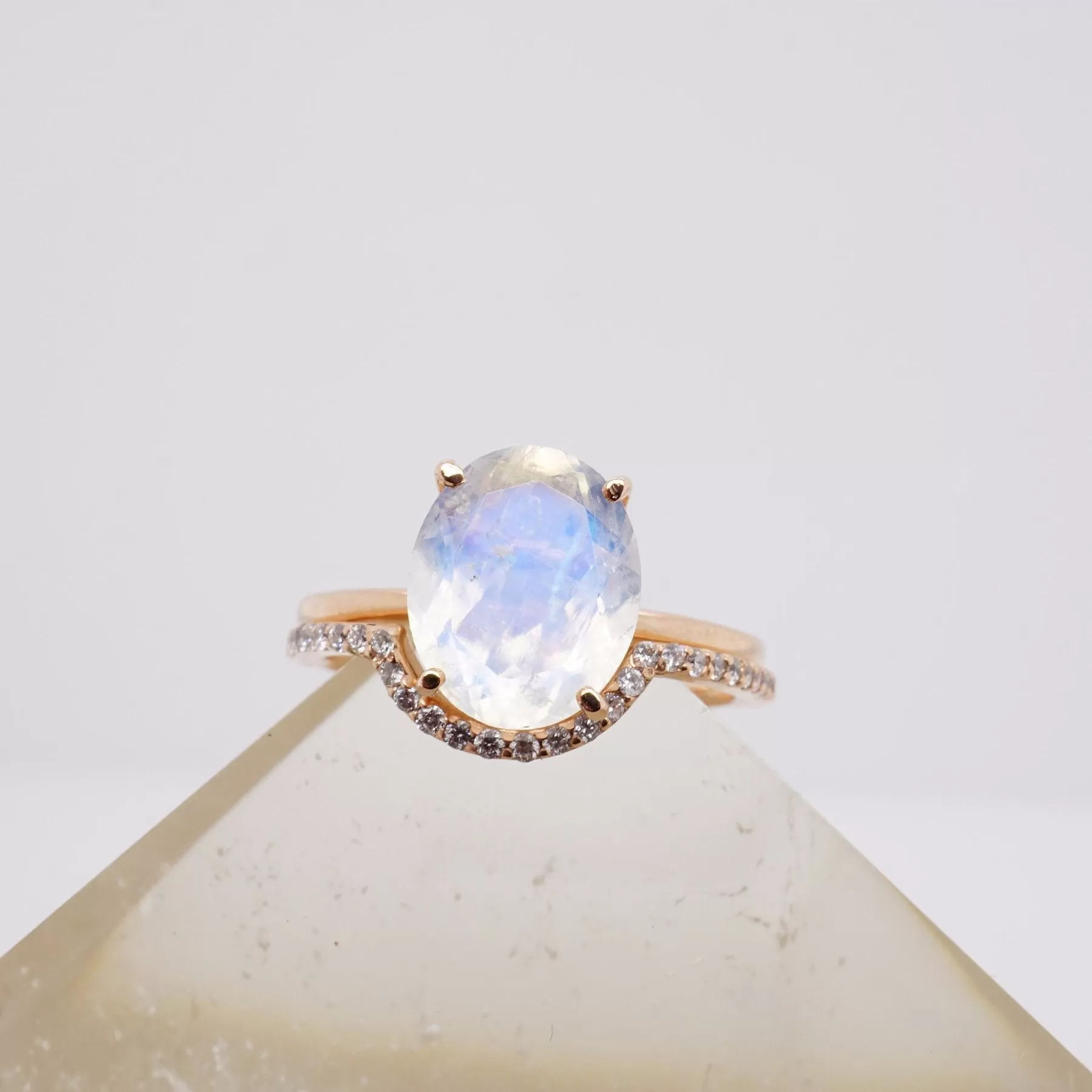 Oval Moonstone Solitaire Ring - 10x8 mm Moonstone Ring - Moonstone Gold Ring