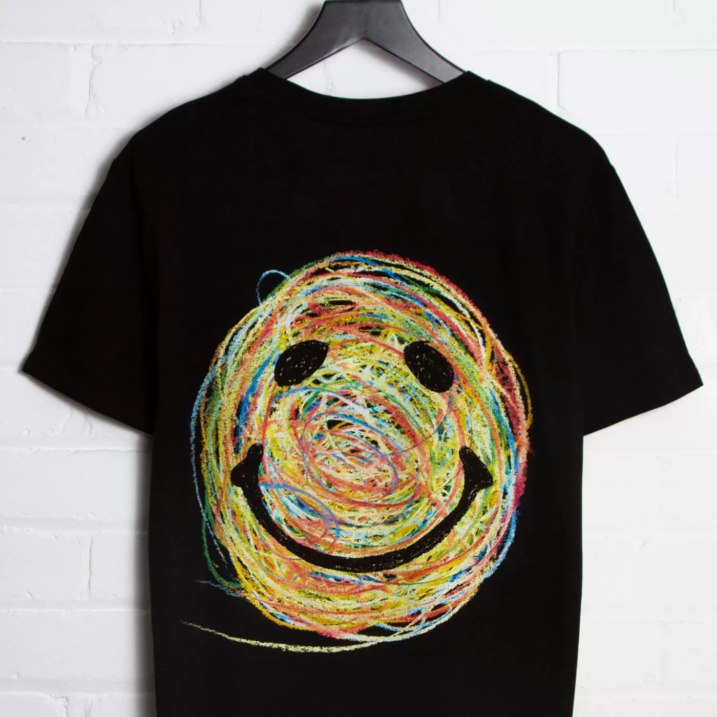 Scribble Back Print - Tshirt - Black