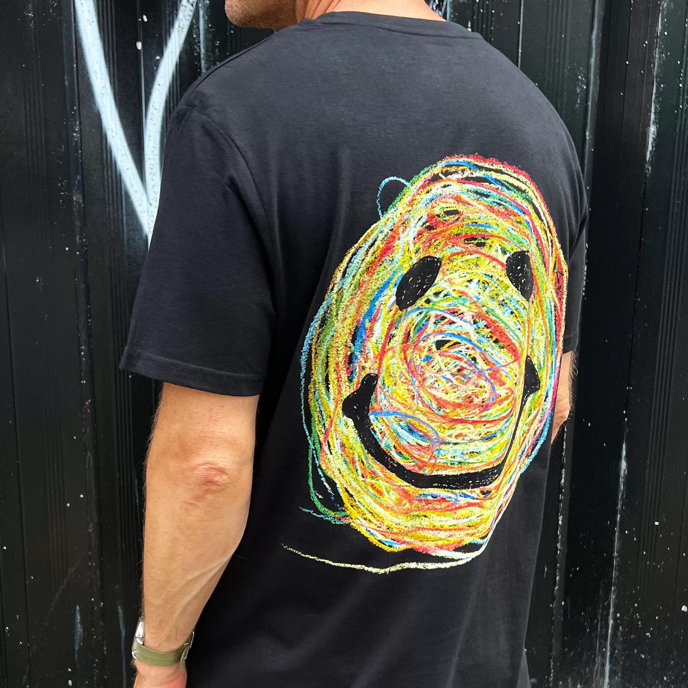 Scribble Back Print - Tshirt - Black