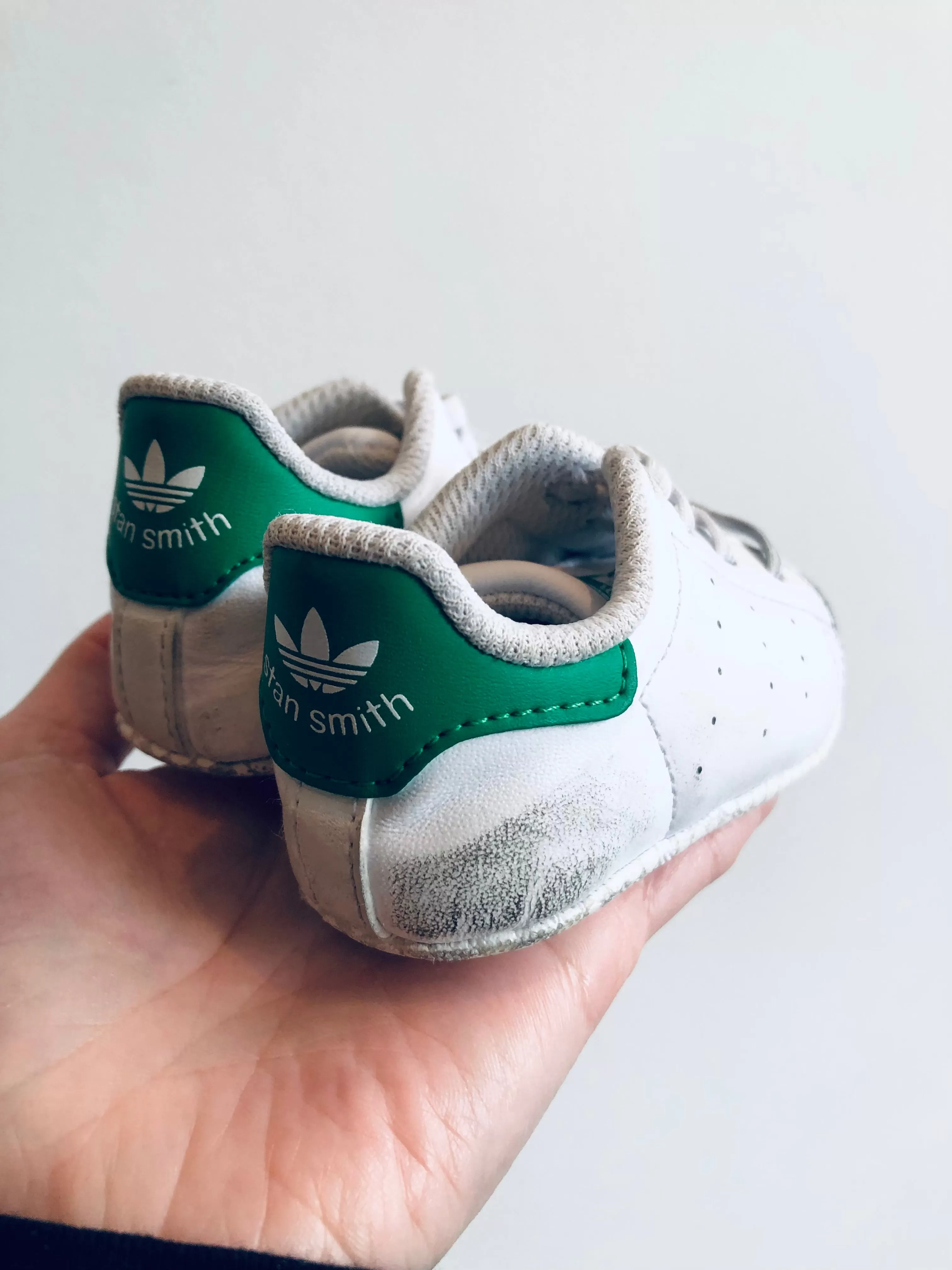 Stan Smith Crib Shoes (scuff on back) // 2