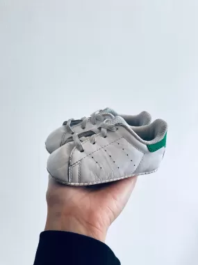 Stan Smith Crib Shoes (scuff on back) // 2